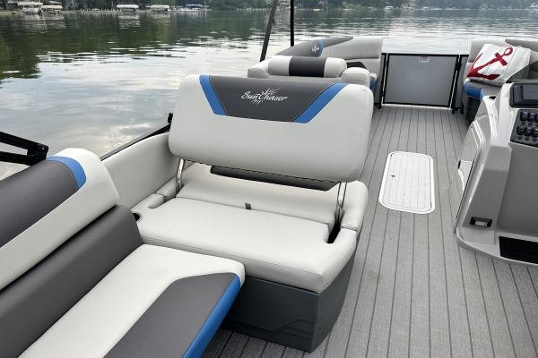 Sunchaser Eclipse 25 LR PSB Pontoon Boat