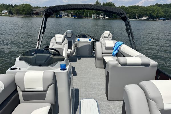 Eclipse 23 Fish Sunchaser Pontoon Boat