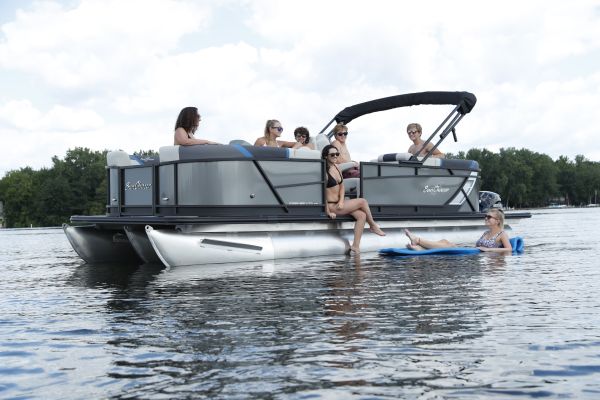 22 LR DH with Sport Package Sunchaser Pontoon Boat