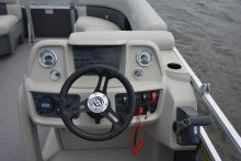 Vista 20 LR Sunchaser Pontoon Boat