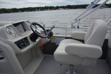 Vista 20 LR Sunchaser Pontoon Boat