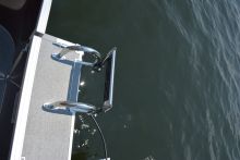Geneva 20 CRS Sunchaser Pontoon Boat
