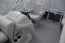 Vista 16 LR Sunchaser Pontoon Boat