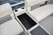 Vista 16 LR Sunchaser Pontoon Boat