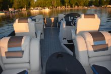 Geneva Sport 23 LR DH Sunchaser Pontoon Boat
