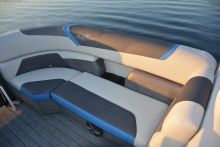 Geneva Sport 23 LR DH Sunchaser Pontoon Boat