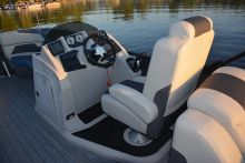 Geneva Sport 23 LR DH Sunchaser Pontoon Boat
