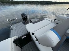 Geneva Sport 23 SB Sunchaser Pontoon Boat