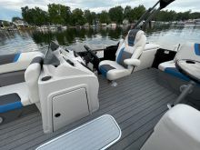 Geneva Sport 23 SB Sunchaser Pontoon Boat