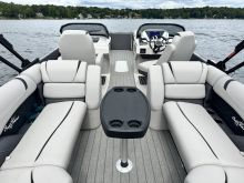 Sunchaser Pontoon Calais 25 LR DC