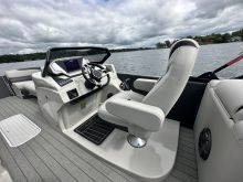 Sunchaser Pontoon Calais 25 LR DC
