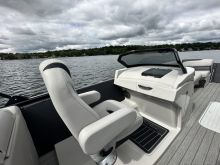 Sunchaser Pontoon Calais 25 LR DC