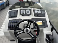 Sunchaser Eclipse 25 LR PSB Pontoon Boat
