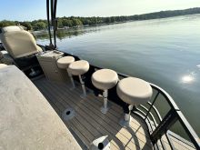 Sunchaser Eclipse 25 SBX Bar Pontoon Boat