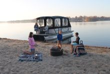 24 Voyager Sunchaser Pontoon Boat