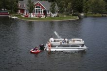 Vista 16 LR Sunchaser Pontoon Boat