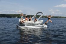 Vista 16 LR Sunchaser Pontoon Boat