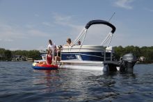Vista 18 Fish Sunchaser Pontoon Boat