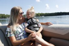 22 LR PSB Sunchaser Pontoon Boat