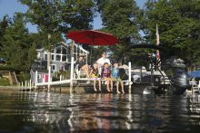 22 SB Sunchaser Pontoon Boat