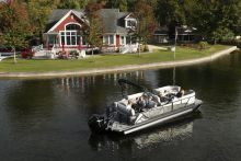 Eclipse 25 SSB Sunchaser Pontoon Boat