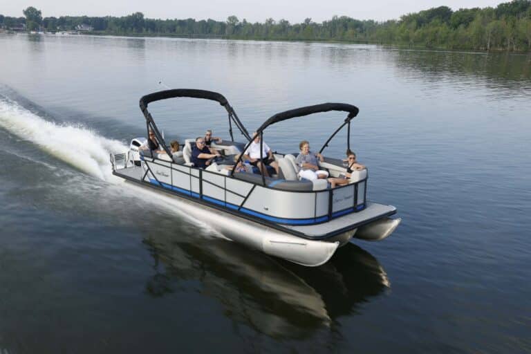 23 SB Sunchaser Pontoon Boat